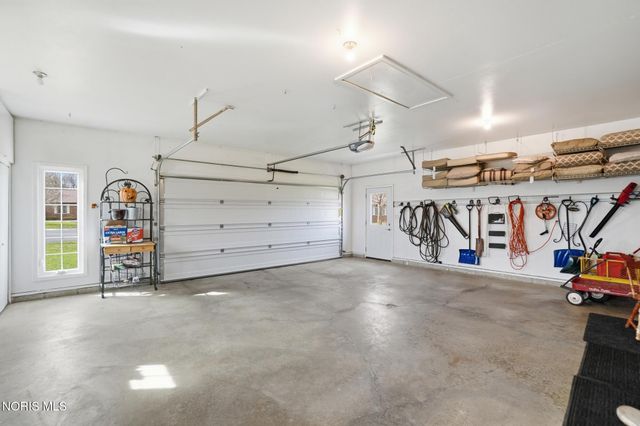 1776 Arrowhead Court, Defiance, OH 43512