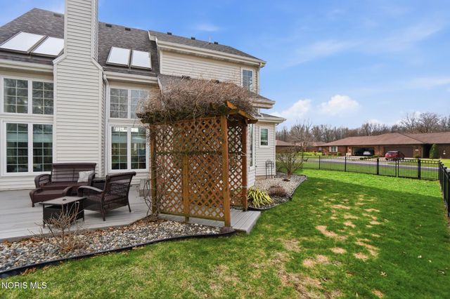 1776 Arrowhead Court, Defiance, OH 43512