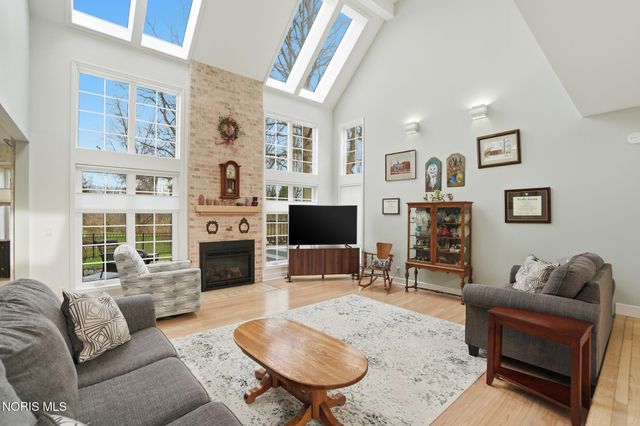 1776 Arrowhead Court, Defiance, OH 43512