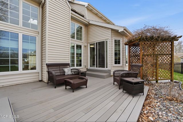 1776 Arrowhead Court, Defiance, OH 43512