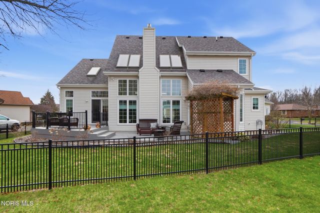 1776 Arrowhead Court, Defiance, OH 43512