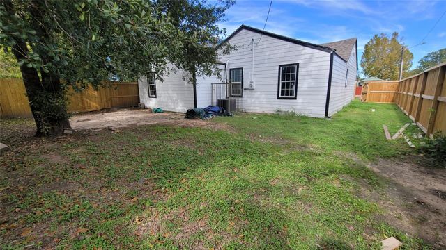 4034 Dreyfus Street, Houston, TX 77021