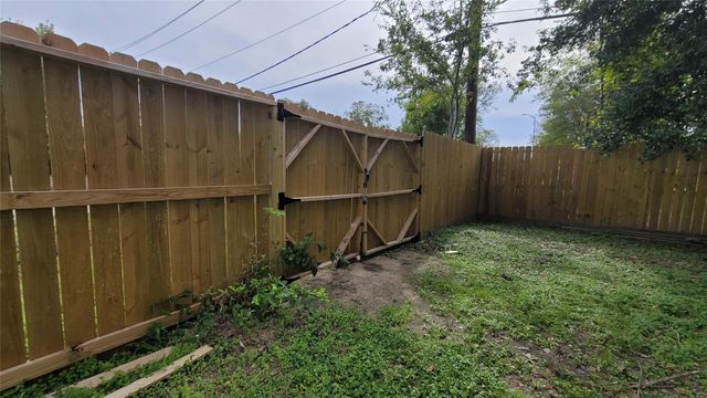 4034 Dreyfus Street, Houston, TX 77021