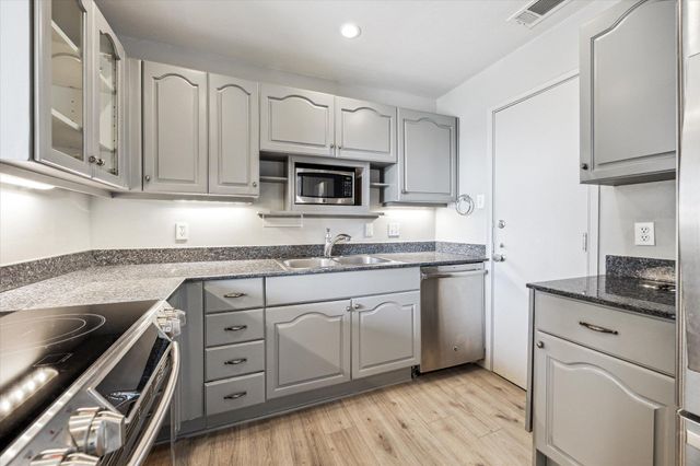 1801 Lavaca ST 15A, Austin, TX 78701