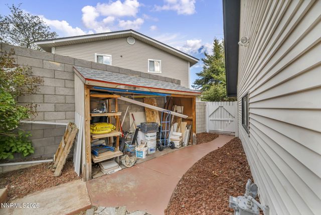 6 Gay Circle, Carson City, NV 89703