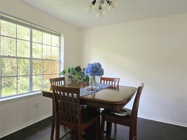 23 Sheep Meadow Place, The Woodlands, TX 77381