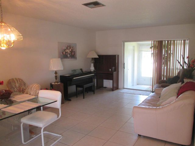 2715 Emory Drive E C, West Palm Beach, FL 33415