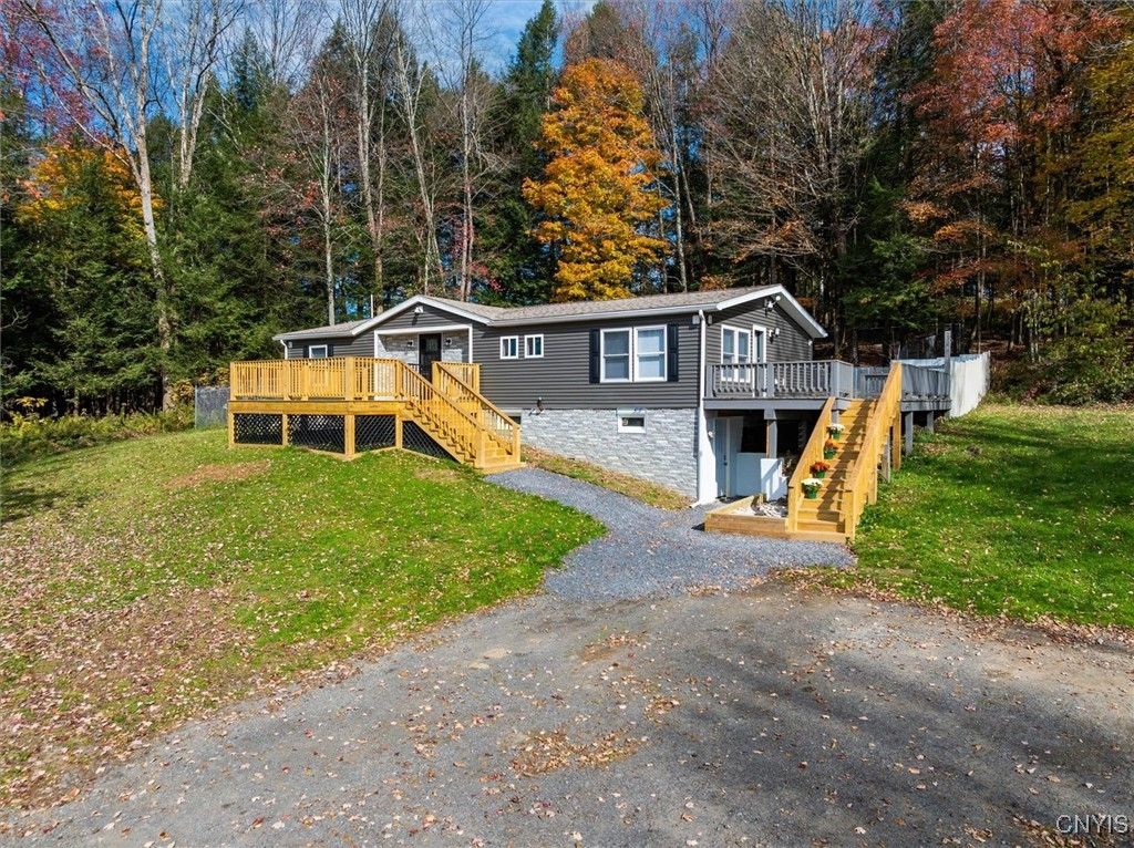 9722 State Route 28, Russia, NY 13431