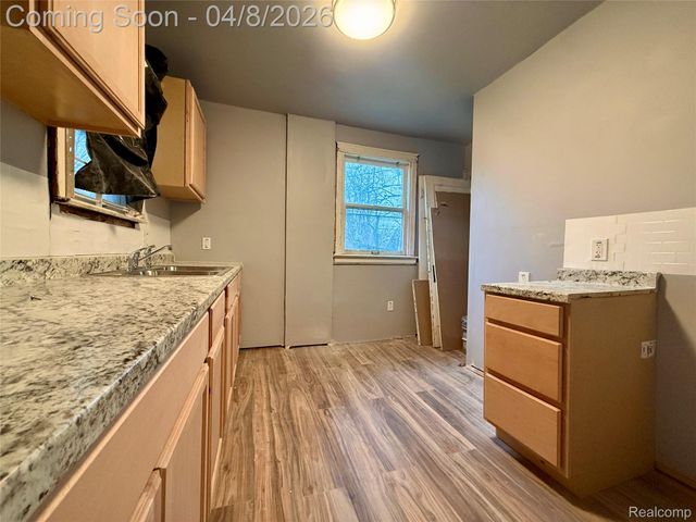 15260 Faircrest Street, Detroit, MI 48205