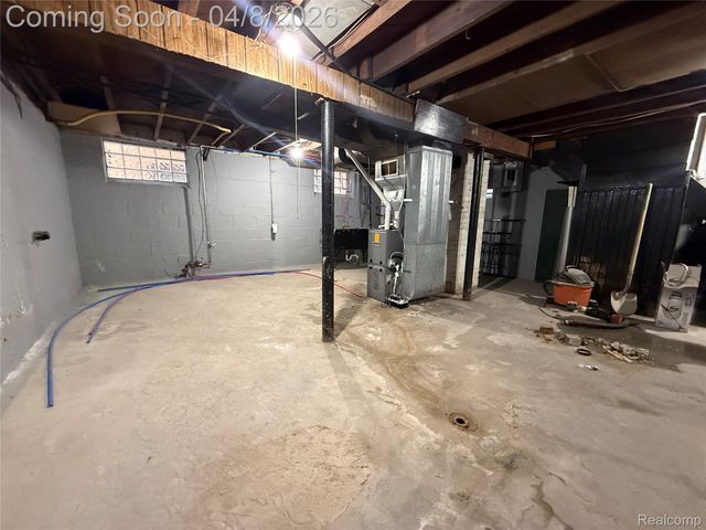 15260 Faircrest Street, Detroit, MI 48205