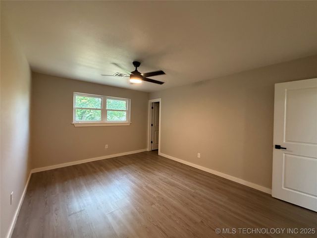 2411 Daniel, Muskogee, OK 74403