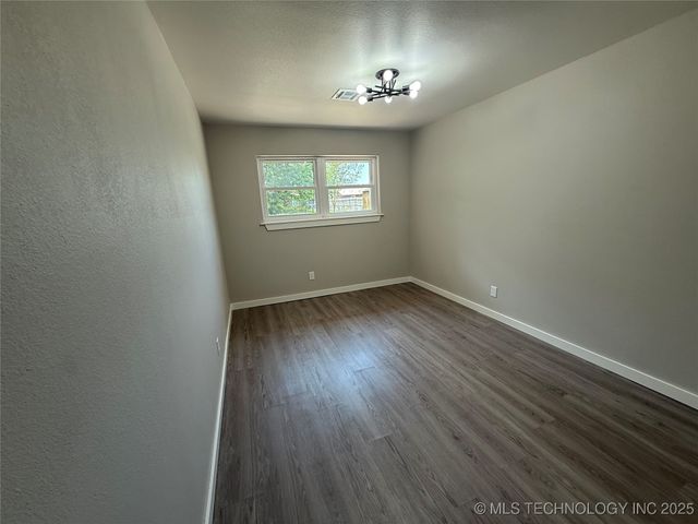 2411 Daniel, Muskogee, OK 74403