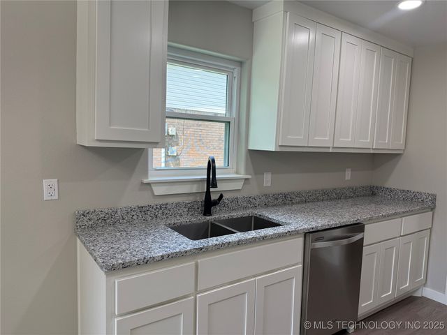 2411 Daniel, Muskogee, OK 74403