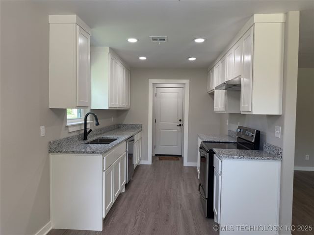 2411 Daniel, Muskogee, OK 74403