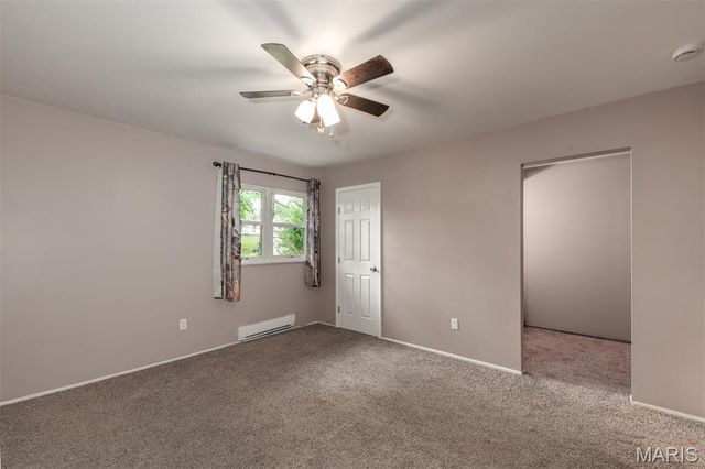 10158 Sakura Drive, St Louis, MO 63128