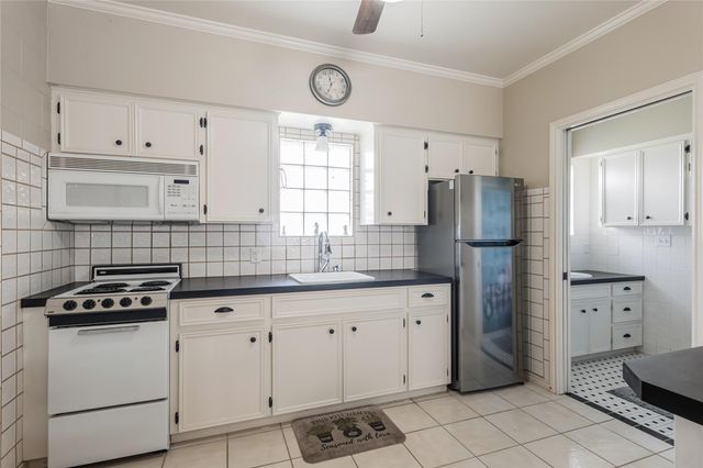 500 N Main ST N, Burnet, TX 78611