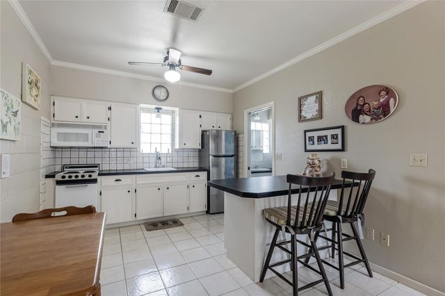 500 N Main ST N, Burnet, TX 78611