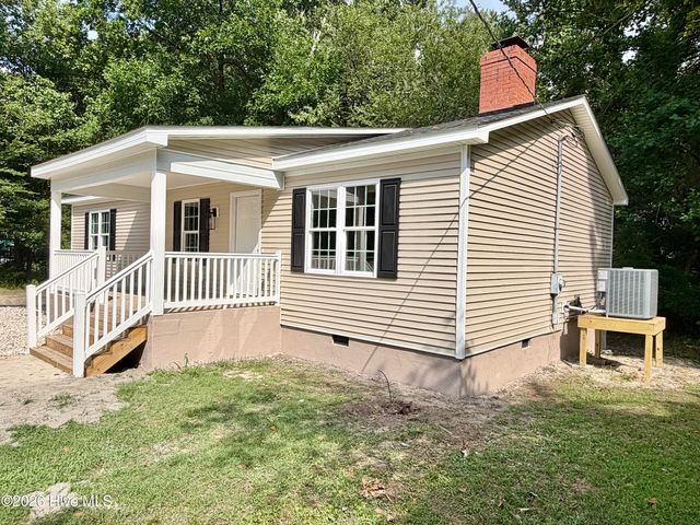 133 Anglers Cove Road, Hertford, NC 27944