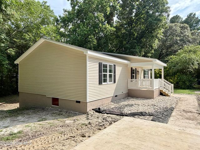 133 Anglers Cove Road, Hertford, NC 27944