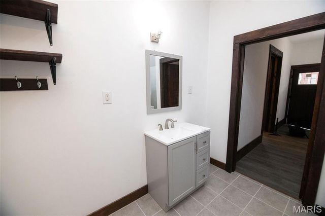 3718 Louisiana Avenue, St Louis, MO 63118