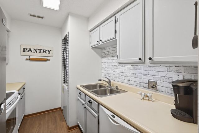 14575 Burma Avenue W 304, Rosemount, MN 55068