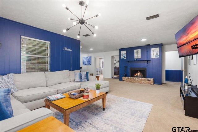 2929 Fairfax Dr, Tyler, TX 75701