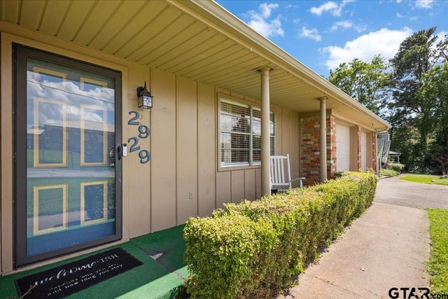 2929 Fairfax Dr, Tyler, TX 75701