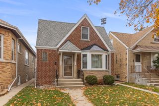 5708 N Austin Avenue, Chicago, IL 60646