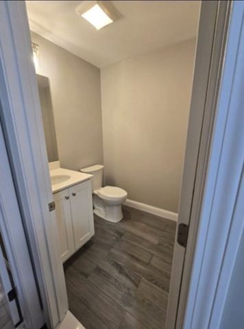 67 Shepard Street 10, Lynn, MA 01902