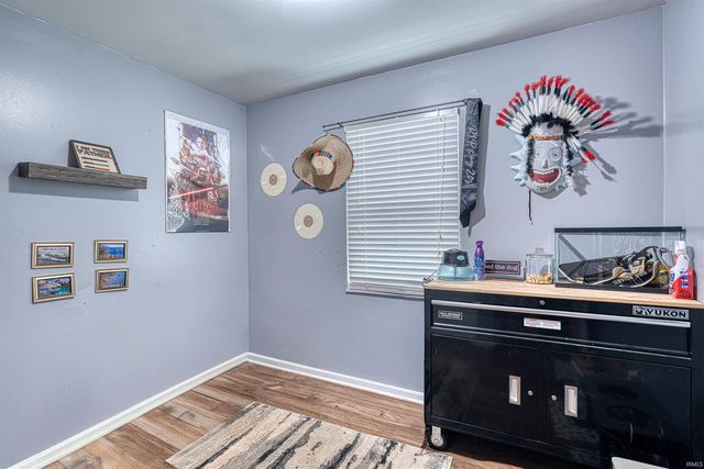 501 GUN POWDER Lane, Evansville, IN 47711