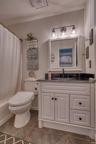 501 GUN POWDER Lane, Evansville, IN 47711