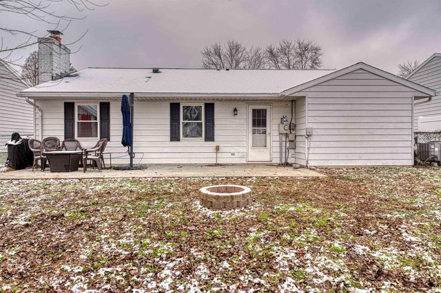 501 GUN POWDER Lane, Evansville, IN 47711