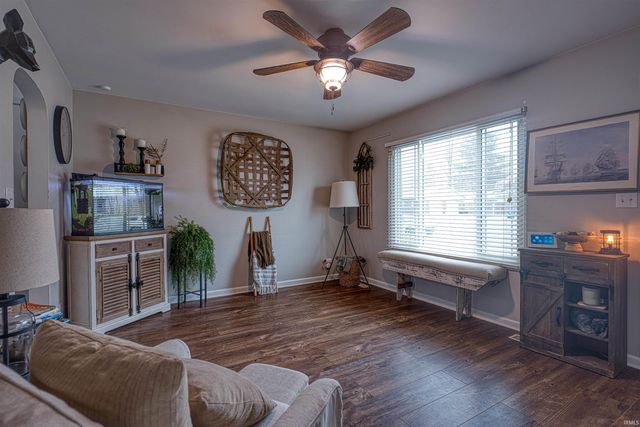 501 GUN POWDER Lane, Evansville, IN 47711