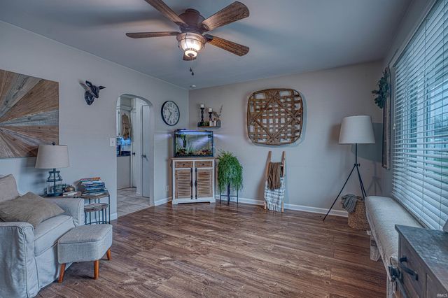 501 GUN POWDER Lane, Evansville, IN 47711