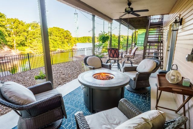 65 Forfar Drive, Bella Vista, AR 72715