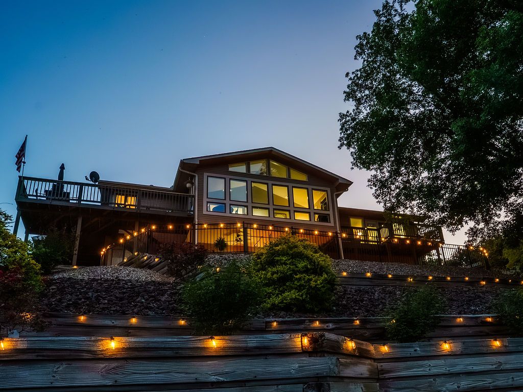 65 Forfar Drive, Bella Vista, AR 72715