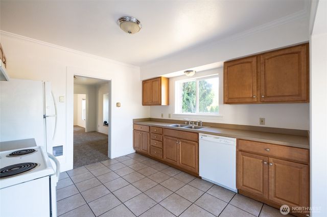 425 N Buckner Street, Centralia, WA 98531