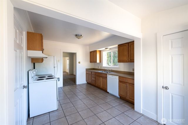 425 N Buckner Street, Centralia, WA 98531