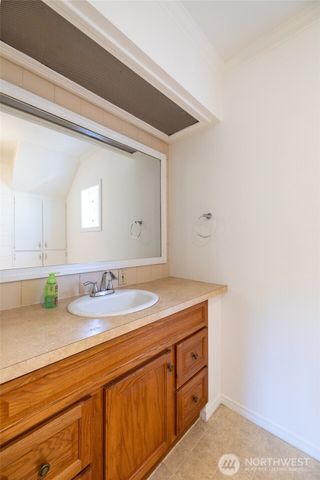425 N Buckner Street, Centralia, WA 98531