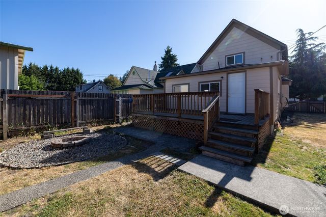 425 N Buckner Street, Centralia, WA 98531