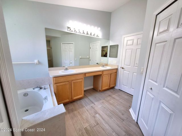 2622 Glasbern Circle, Melbourne, FL 32904