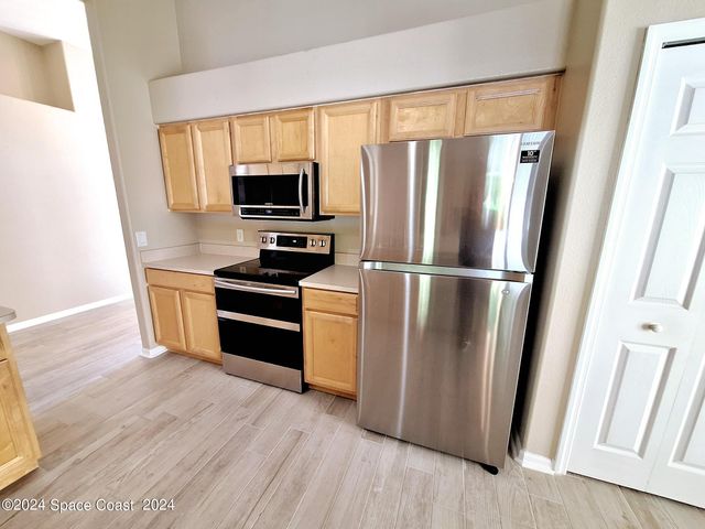 2622 Glasbern Circle, Melbourne, FL 32904