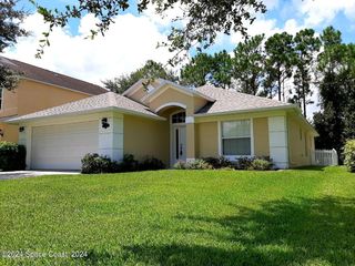 2622 Glasbern Circle, Melbourne, FL 32904