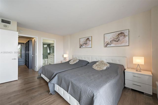 20505 E Country Club Drive 1231, Aventura, FL 33180