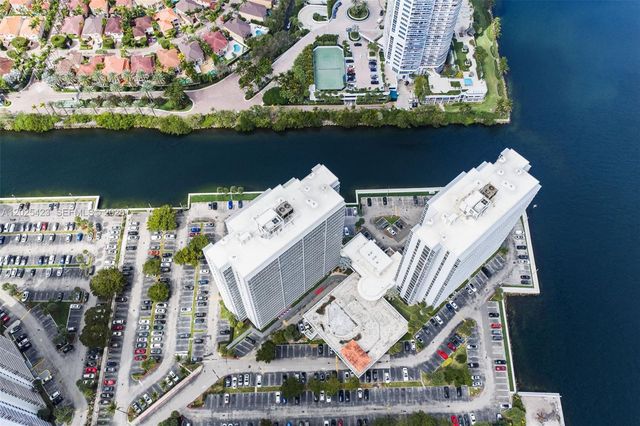 20505 E Country Club Drive 1231, Aventura, FL 33180