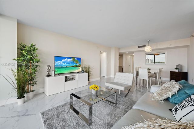 20505 E Country Club Drive 1231, Aventura, FL 33180