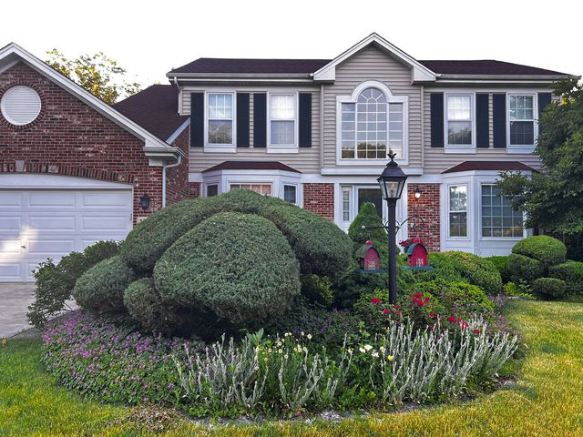 1438 Della Drive, Hoffman Estates, IL 60169