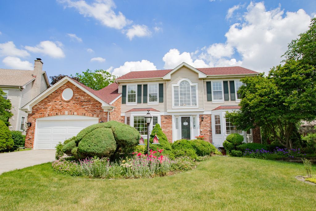 1438 Della Drive, Hoffman Estates, IL 60169