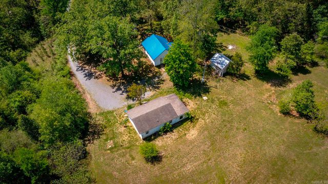 603 Razorback Dr, Clinton, AR 72031