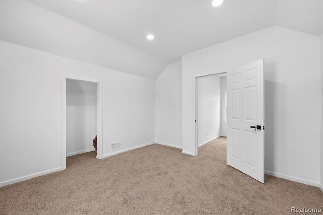 15846 Lesure Street, Detroit, MI 48227